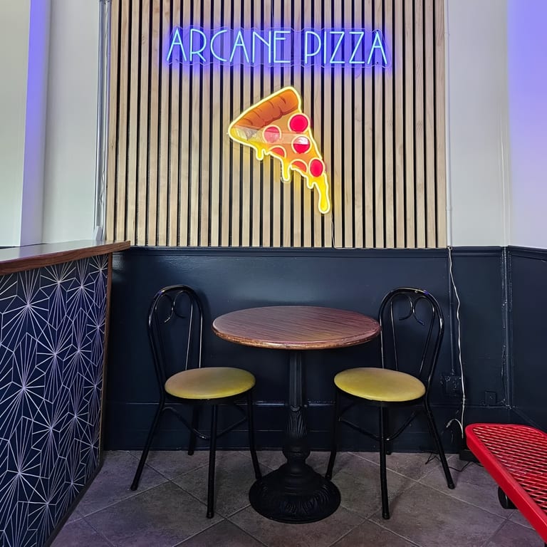 Dine In, Freshly Served – Pizza Made for the Table